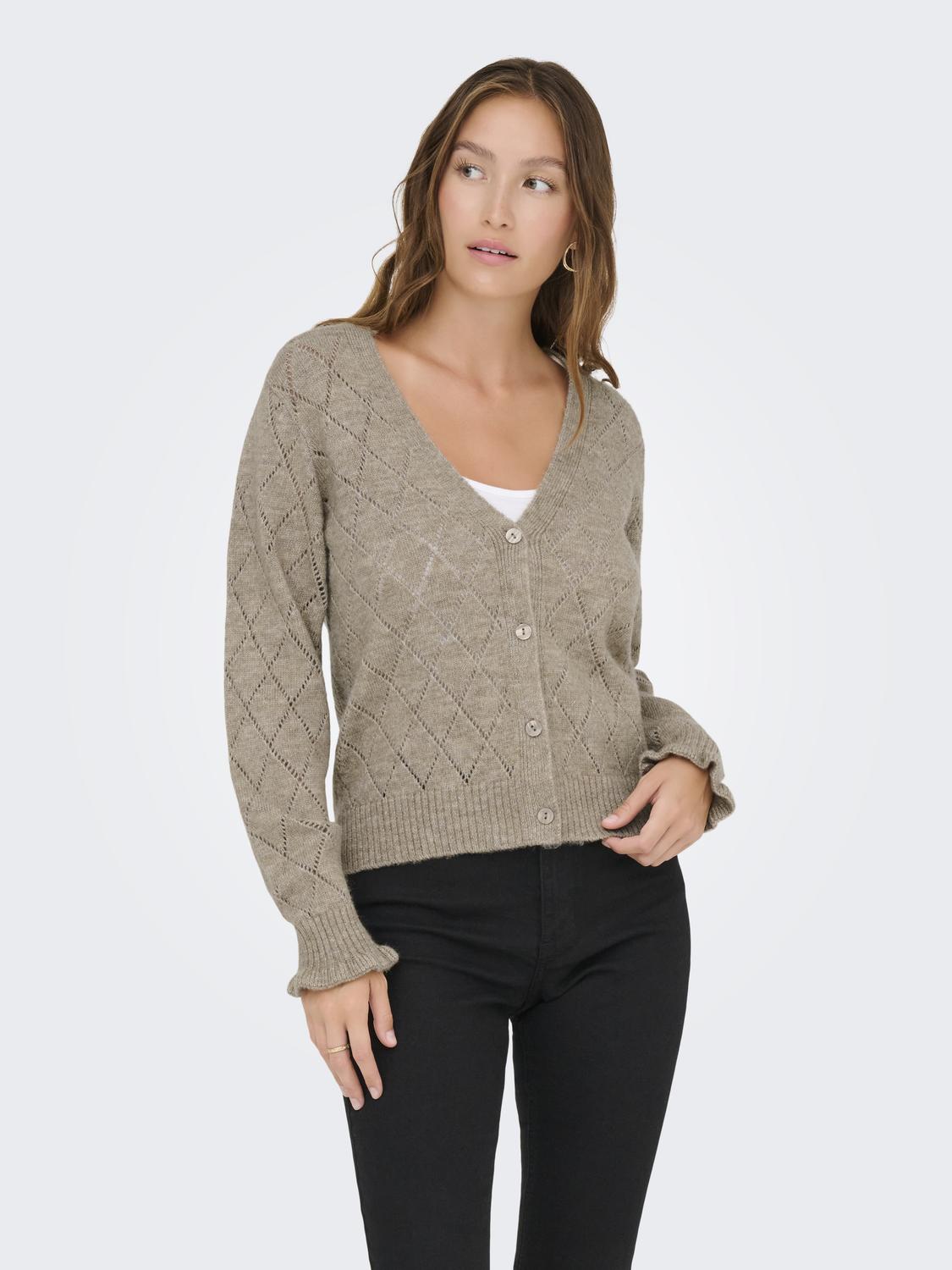 model_shot-front
